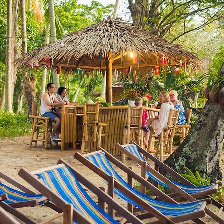 Baan Mai Beachfront Lone Island Phuket Esterno foto