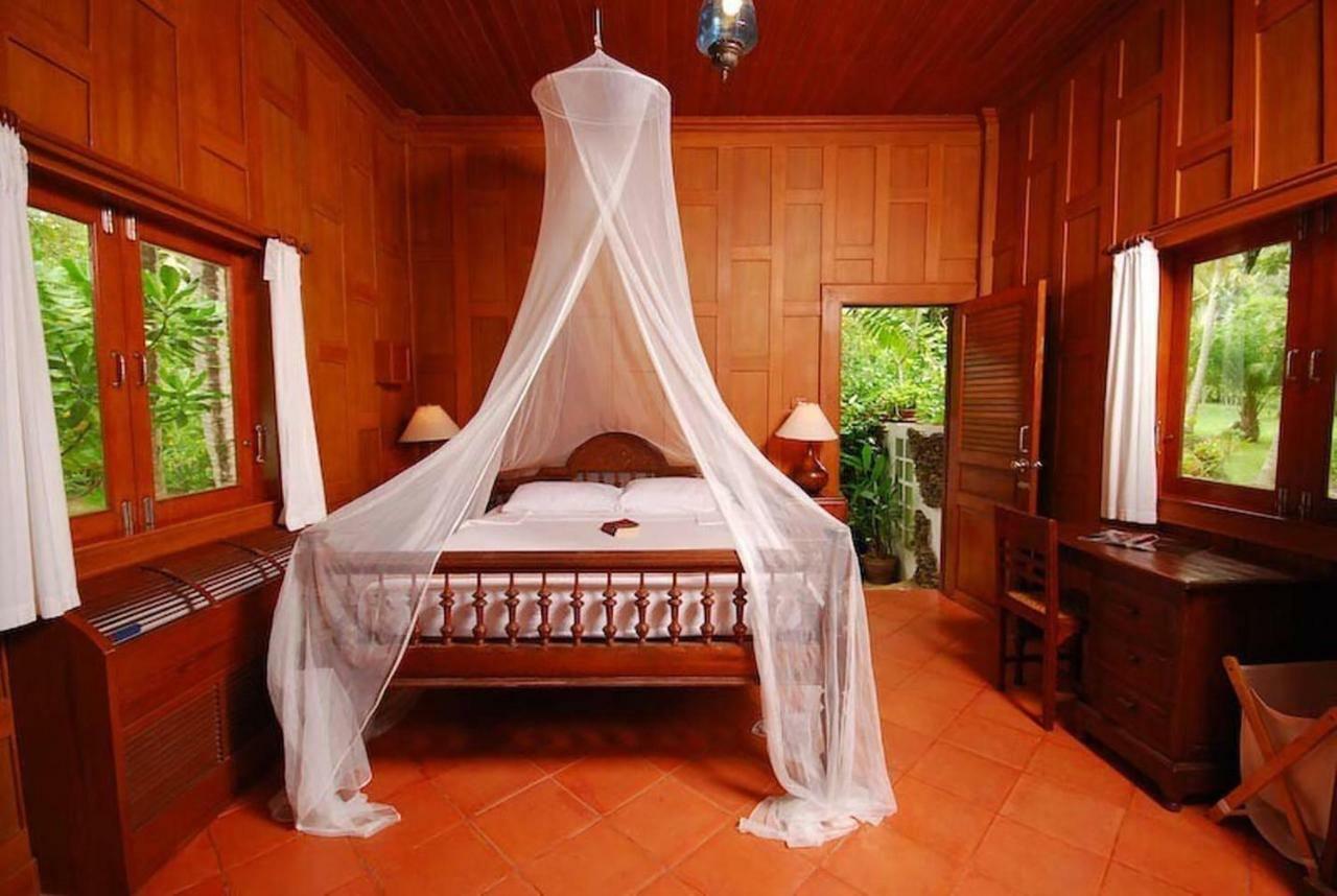 Baan Mai Beachfront Lone Island Phuket Esterno foto