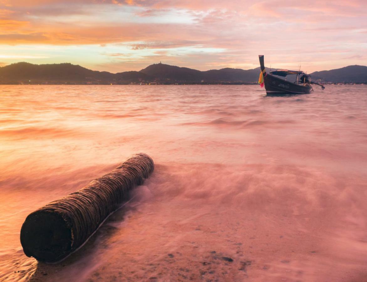 Baan Mai Beachfront Lone Island Phuket Esterno foto
