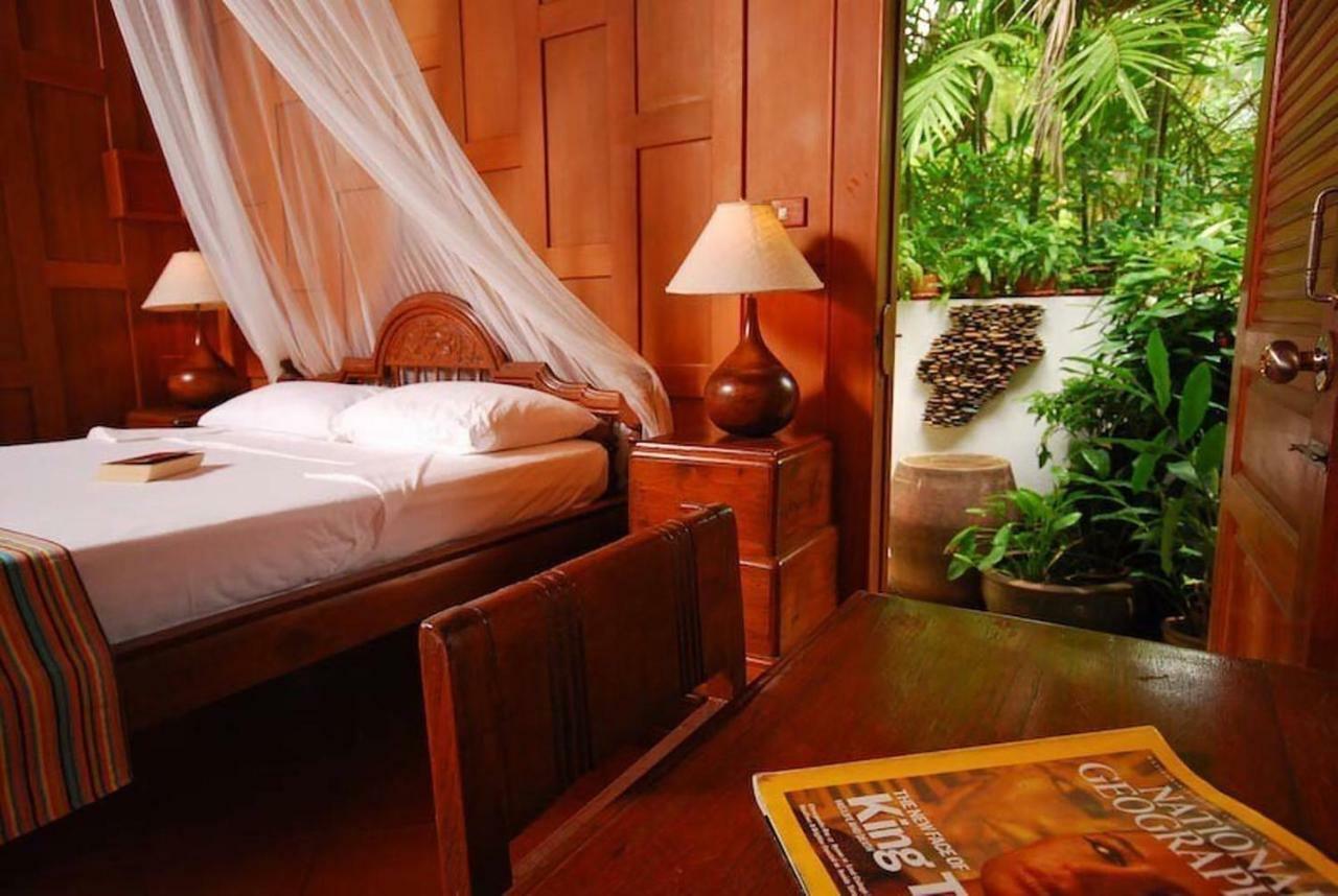 Baan Mai Beachfront Lone Island Phuket Esterno foto
