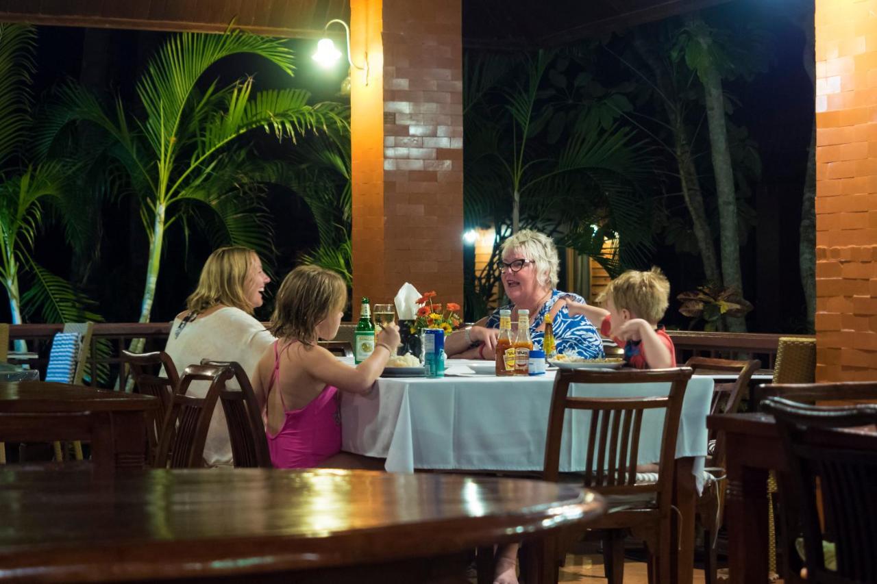 Baan Mai Beachfront Lone Island Phuket Esterno foto