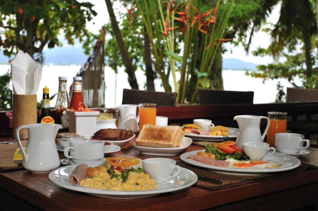 Baan Mai Beachfront Lone Island Phuket Esterno foto