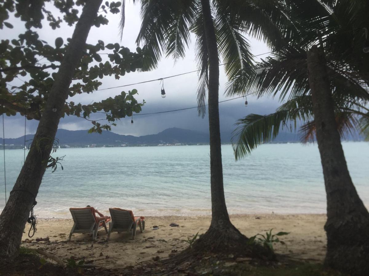 Baan Mai Beachfront Lone Island Phuket Esterno foto